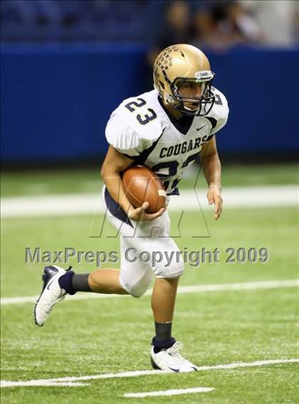 Thumbnail 2 in Edinburg North vs. Brandeis (Texas 5A Region 4 Playoffs) photogallery.