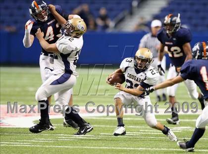 Thumbnail 3 in Edinburg North vs. Brandeis (Texas 5A Region 4 Playoffs) photogallery.