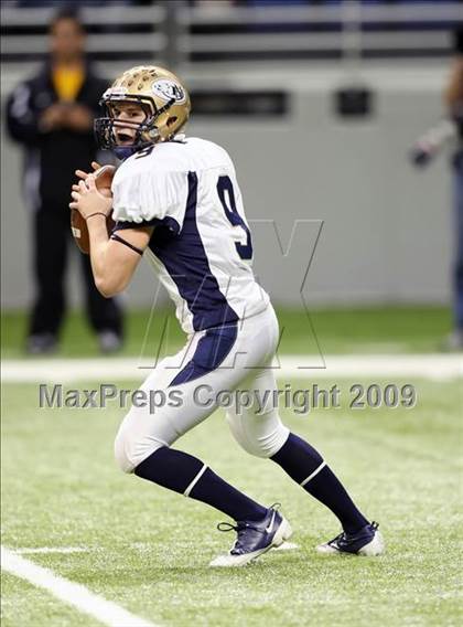 Thumbnail 1 in Edinburg North vs. Brandeis (Texas 5A Region 4 Playoffs) photogallery.