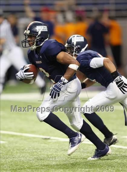 Thumbnail 1 in Edinburg North vs. Brandeis (Texas 5A Region 4 Playoffs) photogallery.