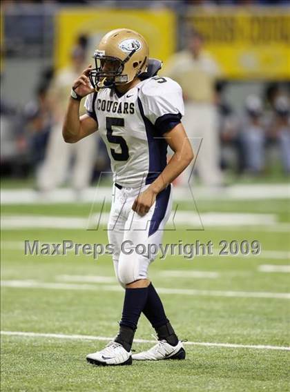 Thumbnail 1 in Edinburg North vs. Brandeis (Texas 5A Region 4 Playoffs) photogallery.