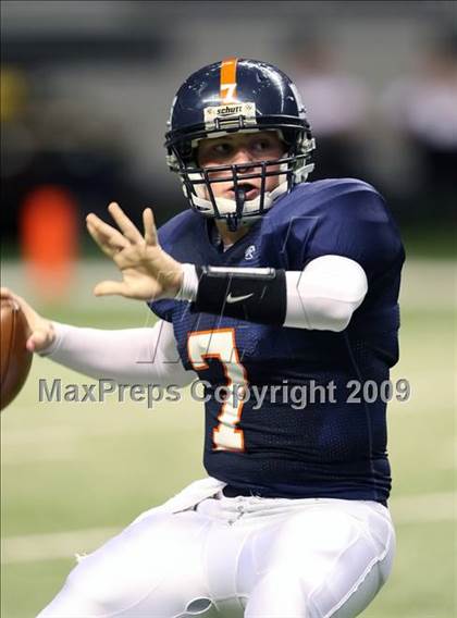 Thumbnail 2 in Edinburg North vs. Brandeis (Texas 5A Region 4 Playoffs) photogallery.