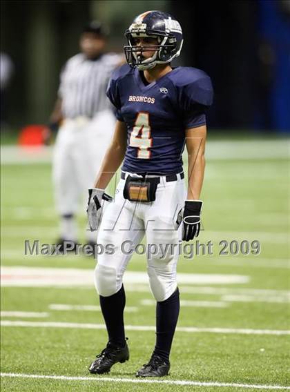 Thumbnail 1 in Edinburg North vs. Brandeis (Texas 5A Region 4 Playoffs) photogallery.