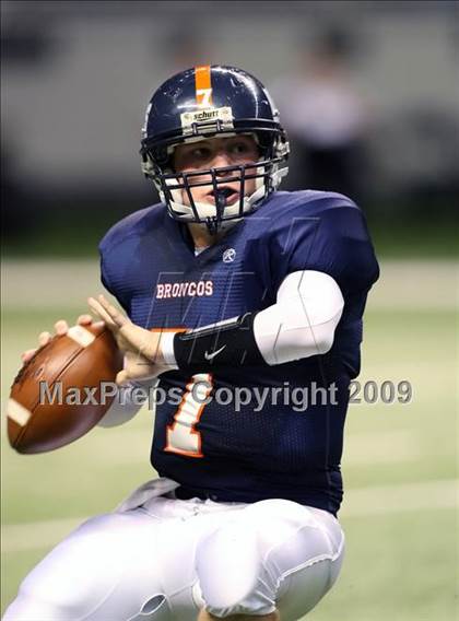 Thumbnail 1 in Edinburg North vs. Brandeis (Texas 5A Region 4 Playoffs) photogallery.