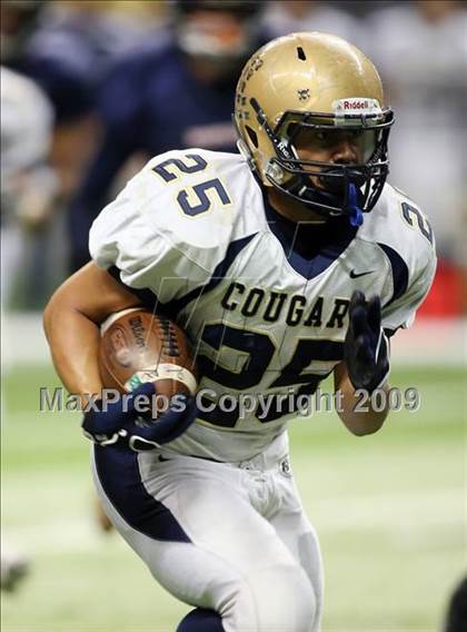 Thumbnail 2 in Edinburg North vs. Brandeis (Texas 5A Region 4 Playoffs) photogallery.