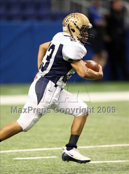 Thumbnail 3 in Edinburg North vs. Brandeis (Texas 5A Region 4 Playoffs) photogallery.