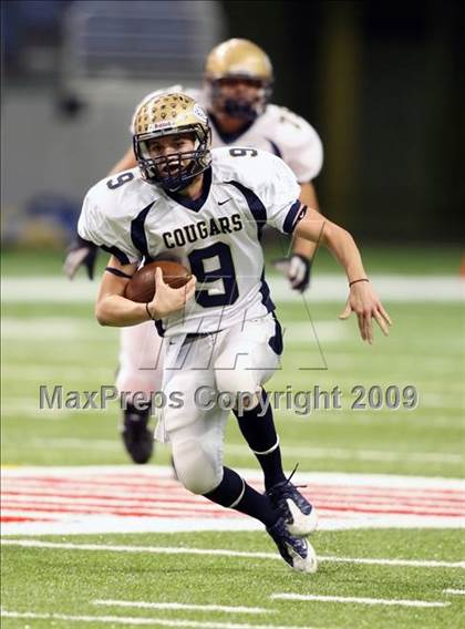 Thumbnail 1 in Edinburg North vs. Brandeis (Texas 5A Region 4 Playoffs) photogallery.