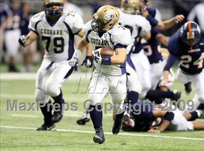 Thumbnail 2 in Edinburg North vs. Brandeis (Texas 5A Region 4 Playoffs) photogallery.