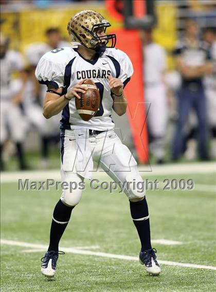 Thumbnail 2 in Edinburg North vs. Brandeis (Texas 5A Region 4 Playoffs) photogallery.