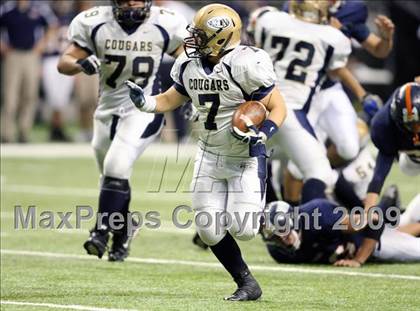 Thumbnail 3 in Edinburg North vs. Brandeis (Texas 5A Region 4 Playoffs) photogallery.