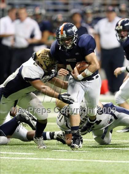 Thumbnail 3 in Edinburg North vs. Brandeis (Texas 5A Region 4 Playoffs) photogallery.