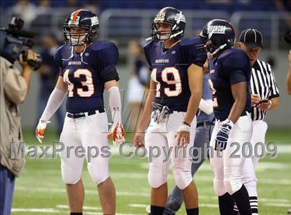 Thumbnail 2 in Edinburg North vs. Brandeis (Texas 5A Region 4 Playoffs) photogallery.