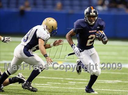 Thumbnail 3 in Edinburg North vs. Brandeis (Texas 5A Region 4 Playoffs) photogallery.