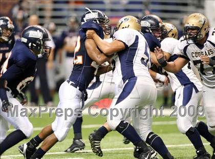 Thumbnail 3 in Edinburg North vs. Brandeis (Texas 5A Region 4 Playoffs) photogallery.
