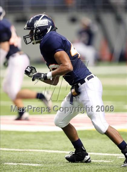 Thumbnail 1 in Edinburg North vs. Brandeis (Texas 5A Region 4 Playoffs) photogallery.