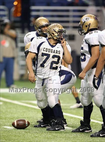 Thumbnail 3 in Edinburg North vs. Brandeis (Texas 5A Region 4 Playoffs) photogallery.