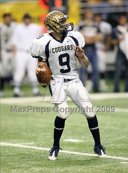 Thumbnail 1 in Edinburg North vs. Brandeis (Texas 5A Region 4 Playoffs) photogallery.
