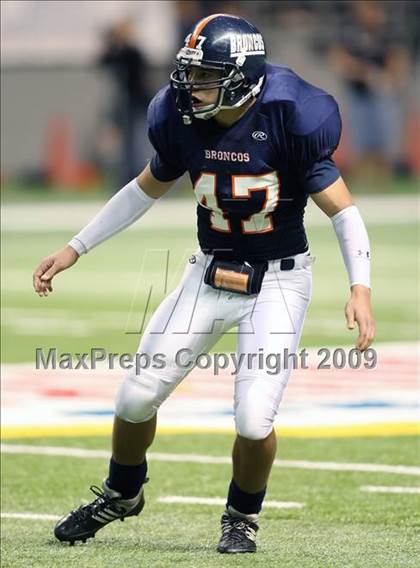Thumbnail 2 in Edinburg North vs. Brandeis (Texas 5A Region 4 Playoffs) photogallery.