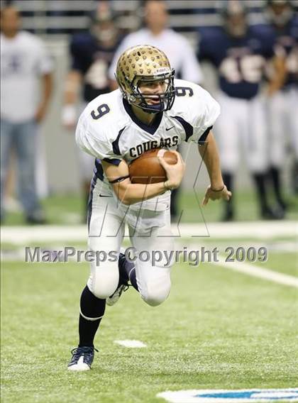 Thumbnail 2 in Edinburg North vs. Brandeis (Texas 5A Region 4 Playoffs) photogallery.