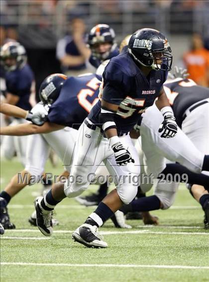 Thumbnail 1 in Edinburg North vs. Brandeis (Texas 5A Region 4 Playoffs) photogallery.