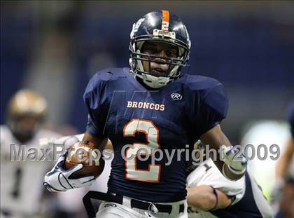 Thumbnail 1 in Edinburg North vs. Brandeis (Texas 5A Region 4 Playoffs) photogallery.