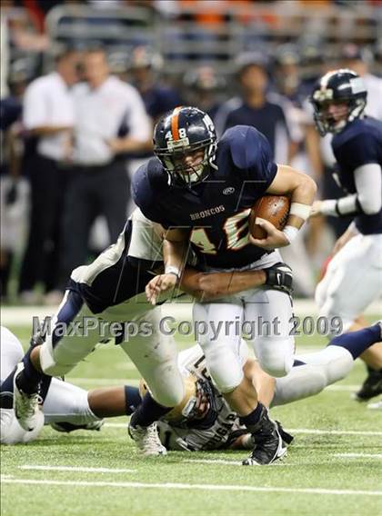 Thumbnail 1 in Edinburg North vs. Brandeis (Texas 5A Region 4 Playoffs) photogallery.