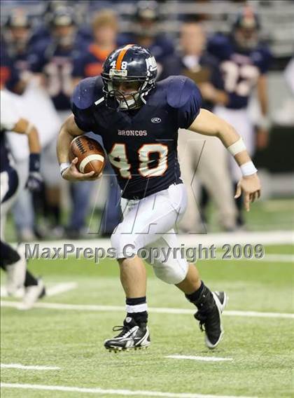 Thumbnail 3 in Edinburg North vs. Brandeis (Texas 5A Region 4 Playoffs) photogallery.