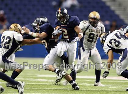Thumbnail 3 in Edinburg North vs. Brandeis (Texas 5A Region 4 Playoffs) photogallery.
