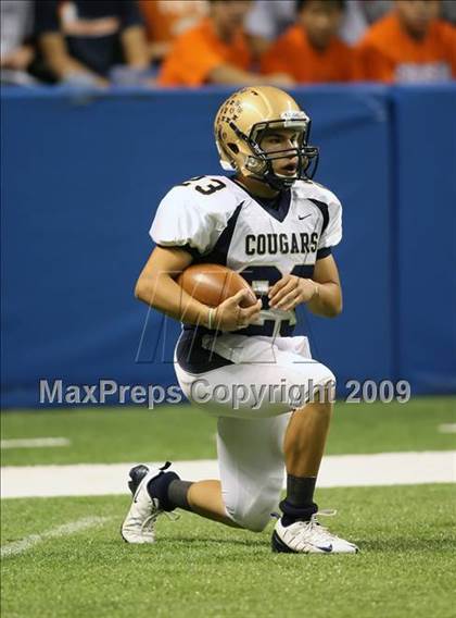 Thumbnail 2 in Edinburg North vs. Brandeis (Texas 5A Region 4 Playoffs) photogallery.