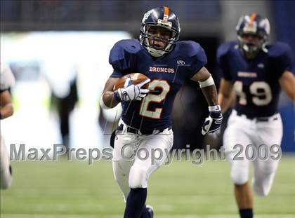 Thumbnail 2 in Edinburg North vs. Brandeis (Texas 5A Region 4 Playoffs) photogallery.