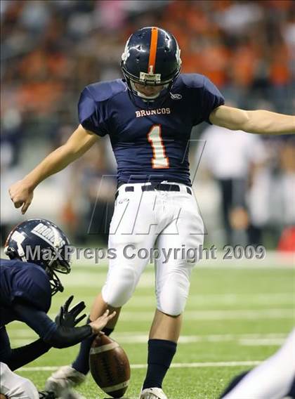 Thumbnail 1 in Edinburg North vs. Brandeis (Texas 5A Region 4 Playoffs) photogallery.
