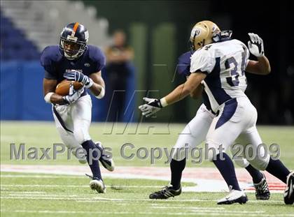 Thumbnail 3 in Edinburg North vs. Brandeis (Texas 5A Region 4 Playoffs) photogallery.