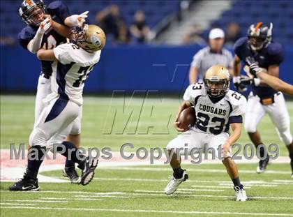 Thumbnail 2 in Edinburg North vs. Brandeis (Texas 5A Region 4 Playoffs) photogallery.