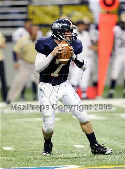 Thumbnail 3 in Edinburg North vs. Brandeis (Texas 5A Region 4 Playoffs) photogallery.