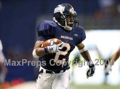 Thumbnail 1 in Edinburg North vs. Brandeis (Texas 5A Region 4 Playoffs) photogallery.