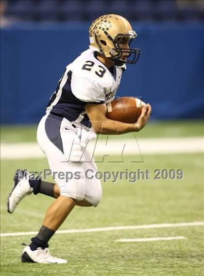 Thumbnail 2 in Edinburg North vs. Brandeis (Texas 5A Region 4 Playoffs) photogallery.
