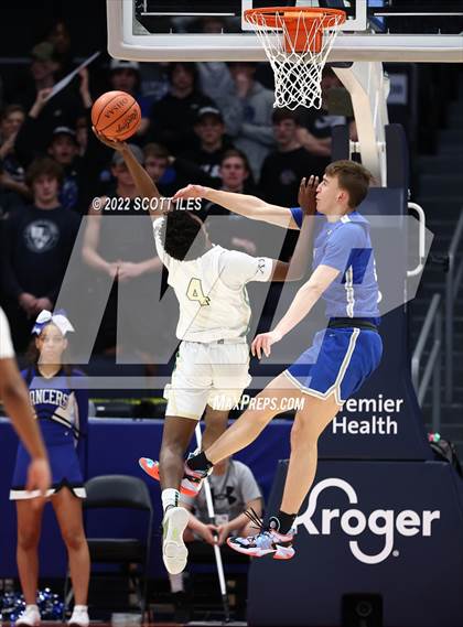 Thumbnail 2 in Gilmour Academy vs St. Vincent-St. Mary (OHSAA D2 Final)  photogallery.