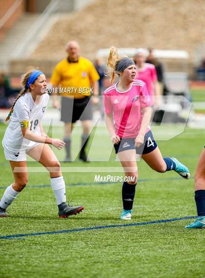 Thumbnail 3 in Helias vs. St James Academy (Helias Invitational) photogallery.