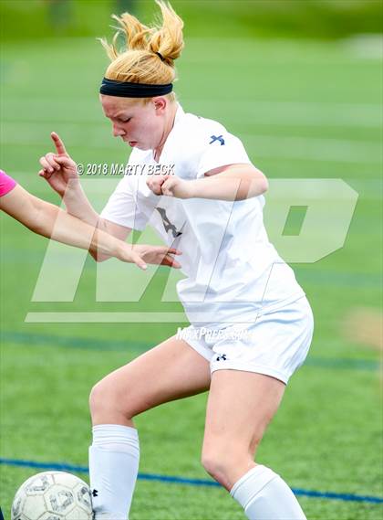 Thumbnail 1 in Helias vs. St James Academy (Helias Invitational) photogallery.