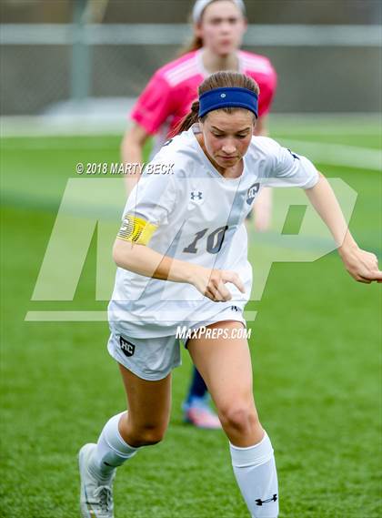 Thumbnail 1 in Helias vs. St James Academy (Helias Invitational) photogallery.