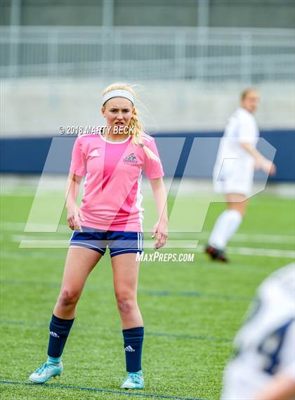 Thumbnail 1 in Helias vs. St James Academy (Helias Invitational) photogallery.