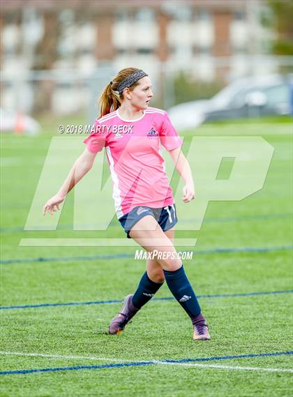 Thumbnail 1 in Helias vs. St James Academy (Helias Invitational) photogallery.