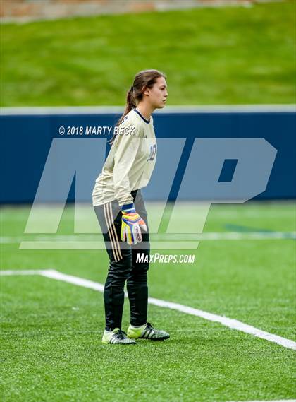 Thumbnail 3 in Helias vs. St James Academy (Helias Invitational) photogallery.