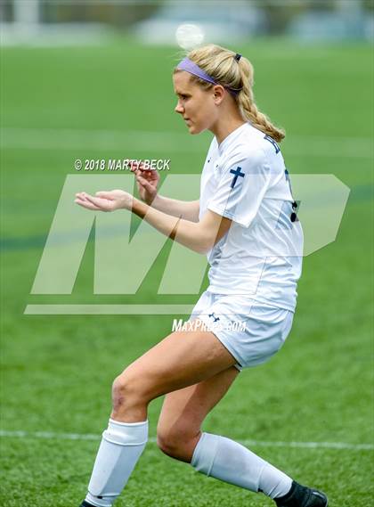 Thumbnail 2 in Helias vs. St James Academy (Helias Invitational) photogallery.