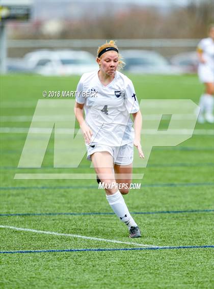 Thumbnail 2 in Helias vs. St James Academy (Helias Invitational) photogallery.