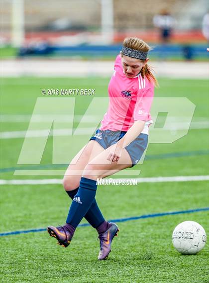 Thumbnail 1 in Helias vs. St James Academy (Helias Invitational) photogallery.