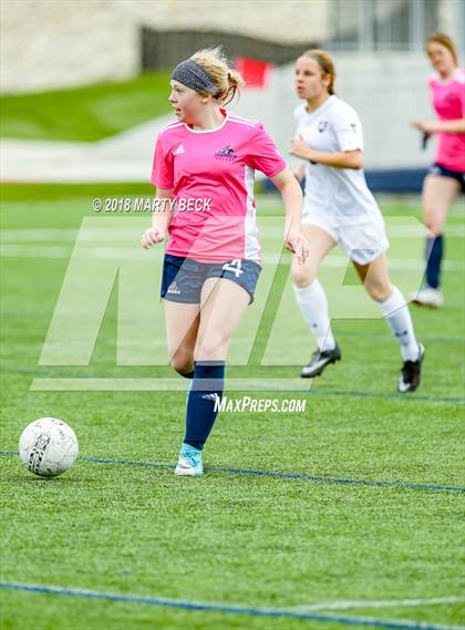 Thumbnail 3 in Helias vs. St James Academy (Helias Invitational) photogallery.