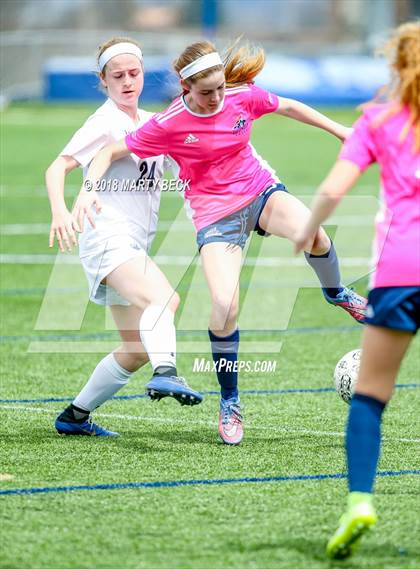 Thumbnail 2 in Helias vs. St James Academy (Helias Invitational) photogallery.