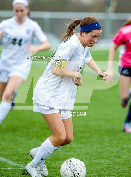 Thumbnail 2 in Helias vs. St James Academy (Helias Invitational) photogallery.
