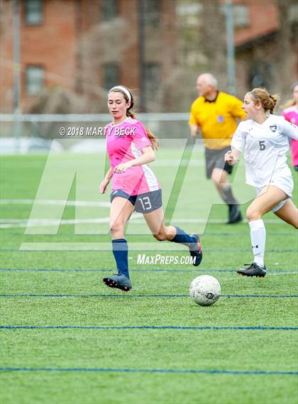 Thumbnail 3 in Helias vs. St James Academy (Helias Invitational) photogallery.